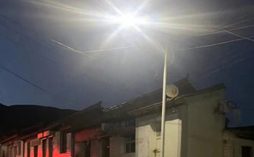 农村院子里最适合的迭部太阳能路灯亮度与安装要点 农村院子里最适合的迭部太阳能路灯亮度与安装要点